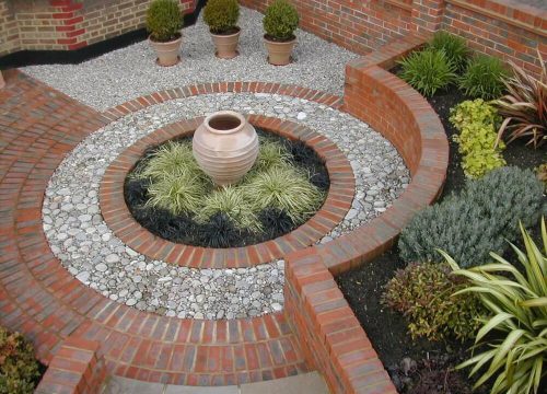 Stone Front Garden Design