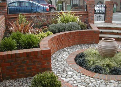 Stone Front Garden Design